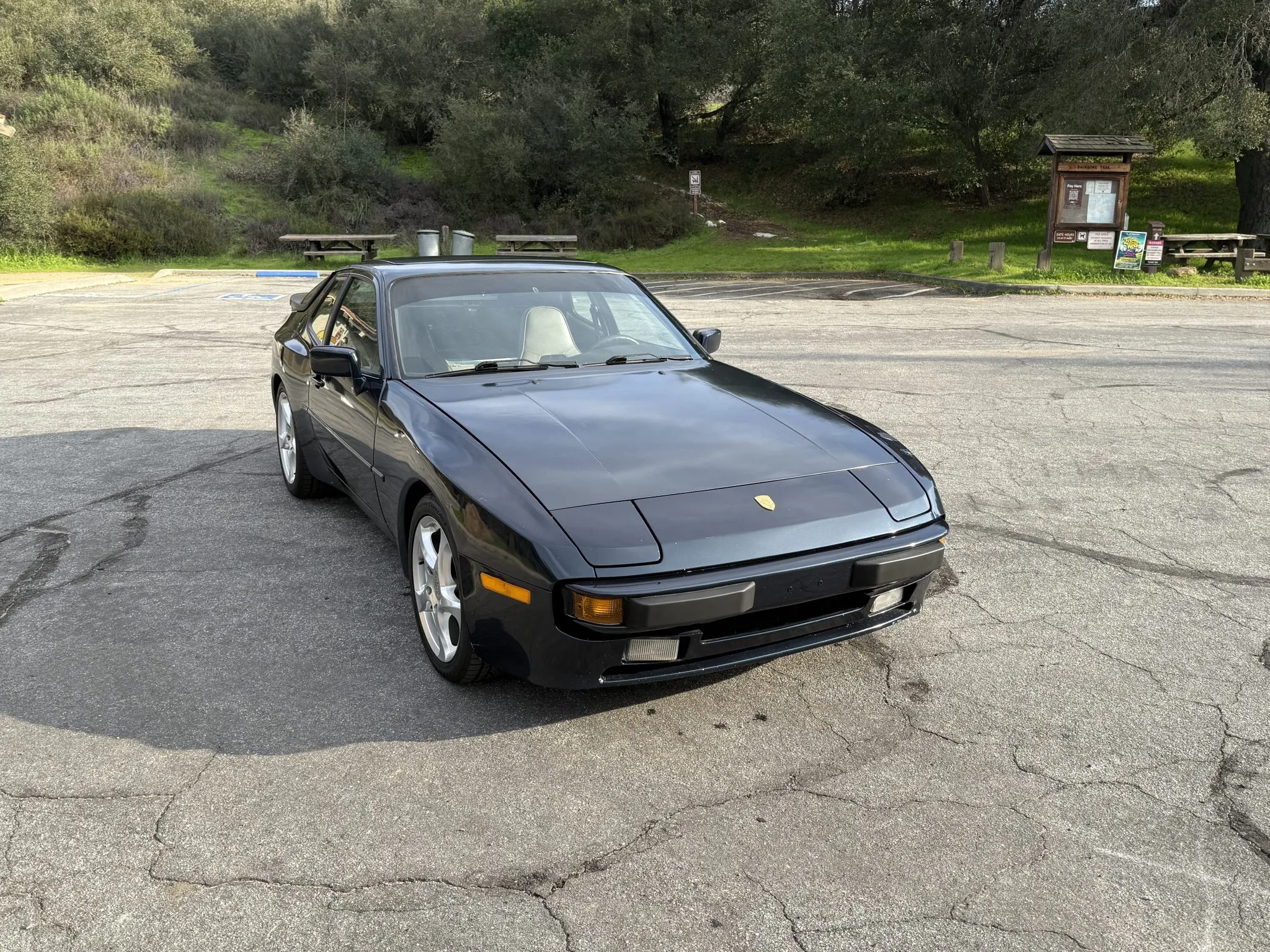 Load larger image of 1988 Porsche 944 - Stuttcars Classified