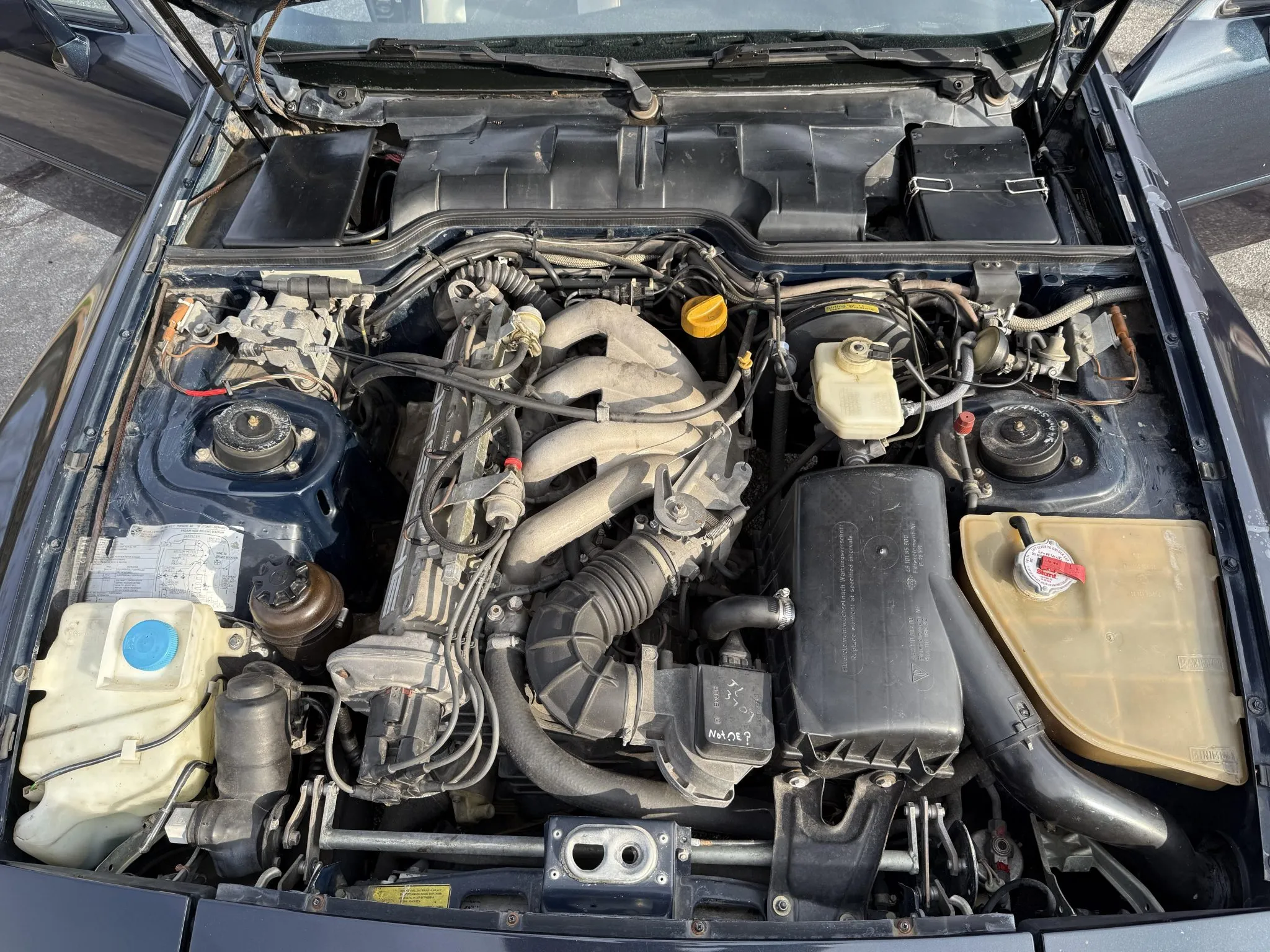 Load larger image of 1988 Porsche 944 - Stuttcars Classified