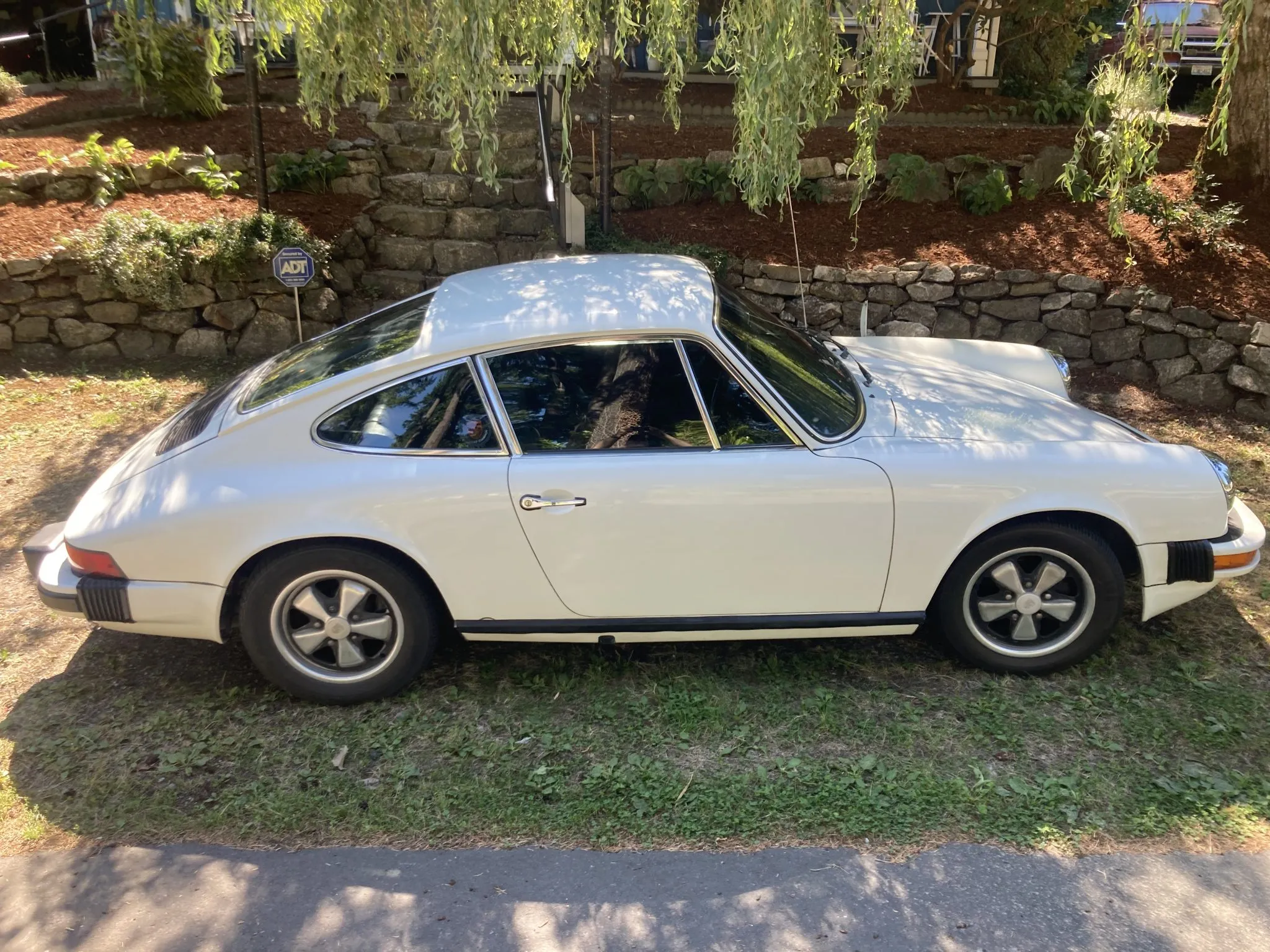 Load larger image of 1976 Porsche 912E - Stuttcars Classified
