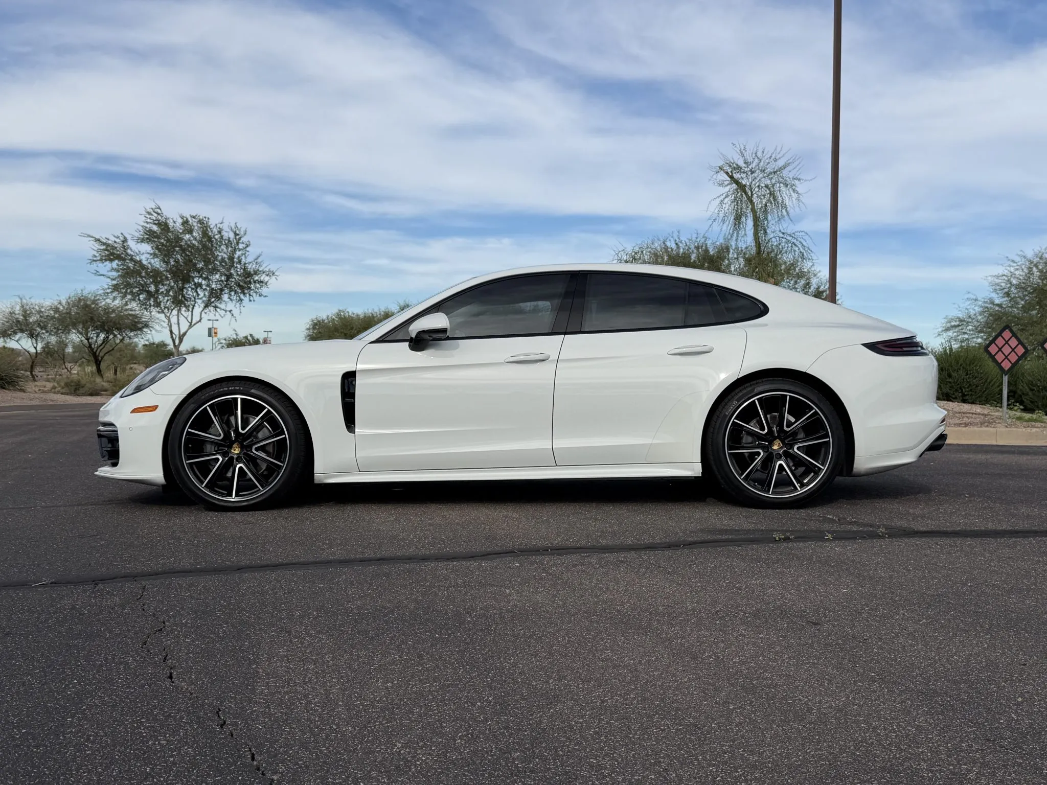 Load larger image of 2018 Porsche Panamera 4S - Stuttcars Classified