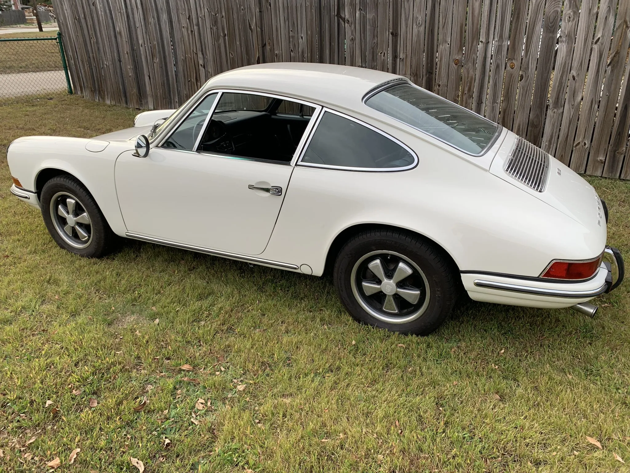 Load larger image of 1969 Porsche 912 Coupe - Stuttcars Classified