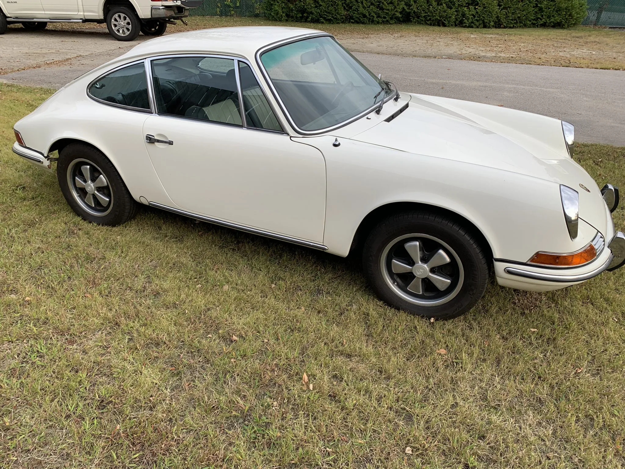 Load larger image of 1969 Porsche 912 Coupe - Stuttcars Classified
