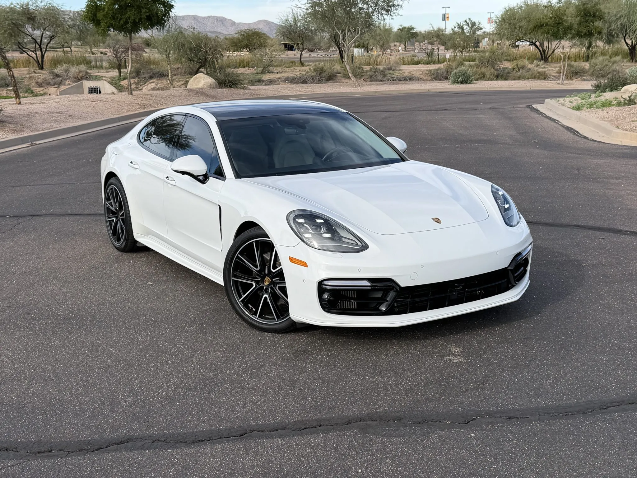 Load larger image of 2018 Porsche Panamera 4S - Stuttcars Classified