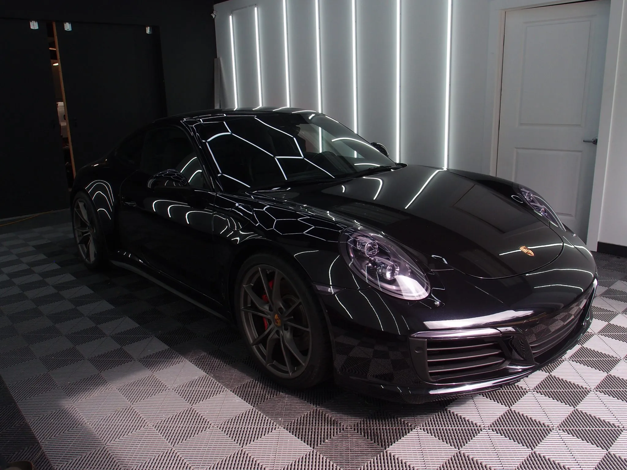 Load larger image of 2017 Porsche 911 Carrera 4S Coupe - Stuttcars Classified