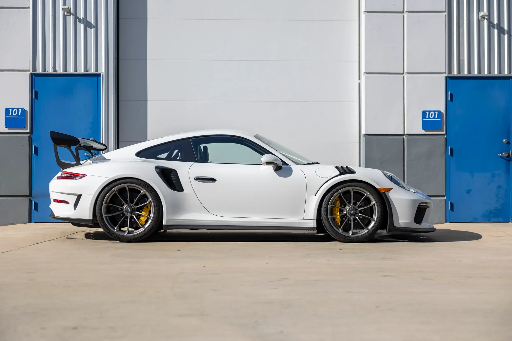 Load larger image of 2019 Porsche 911 GT3 RS - Stuttcars Classified