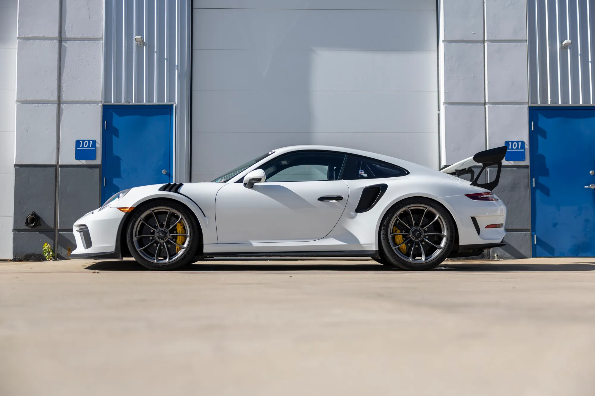 Load larger image of 2019 Porsche 911 GT3 RS - Stuttcars Classified
