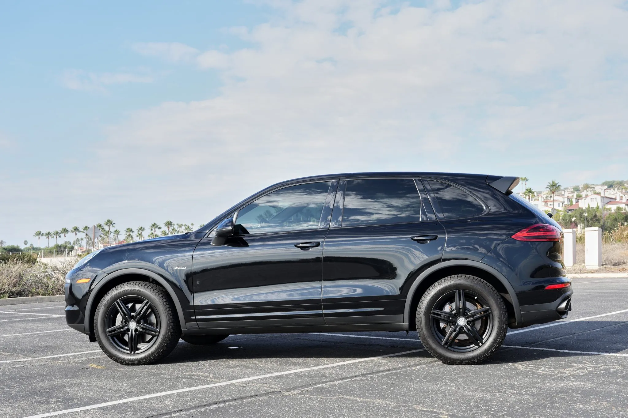 Load larger image of 2015 Porsche Cayenne Diesel - Stuttcars Classified
