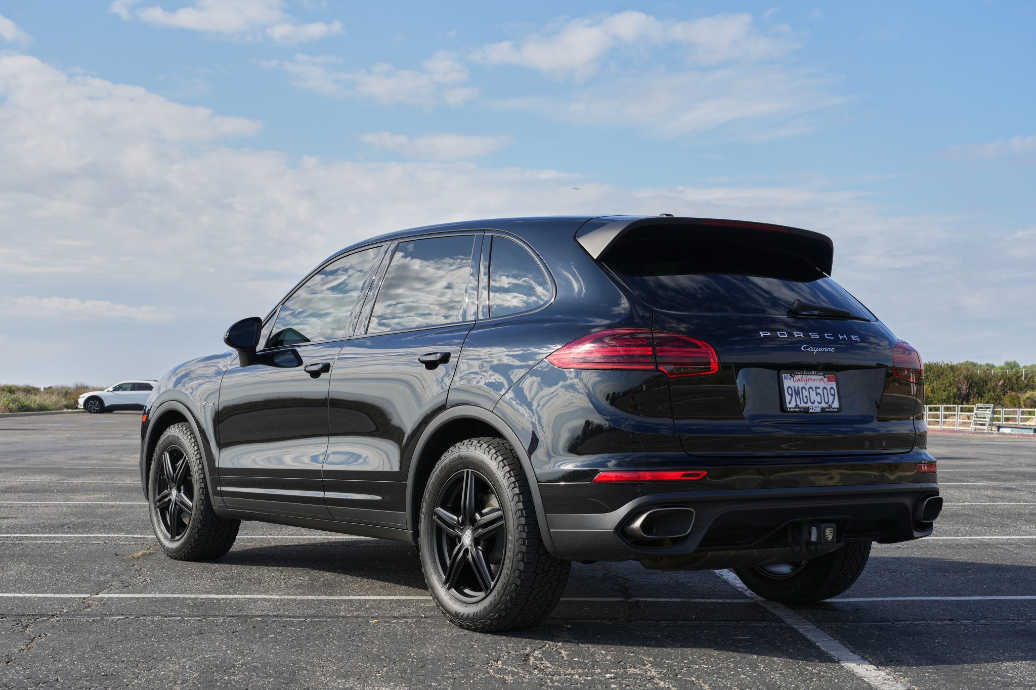 Load larger image of 2015 Porsche Cayenne Diesel - Stuttcars Classified