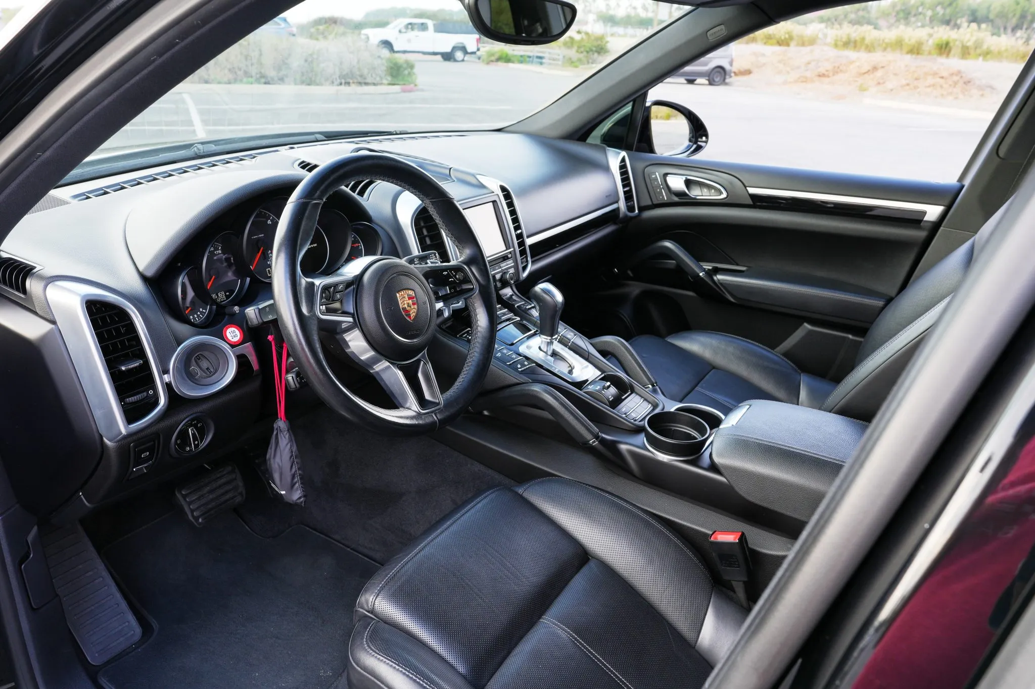 Load larger image of 2015 Porsche Cayenne Diesel - Stuttcars Classified