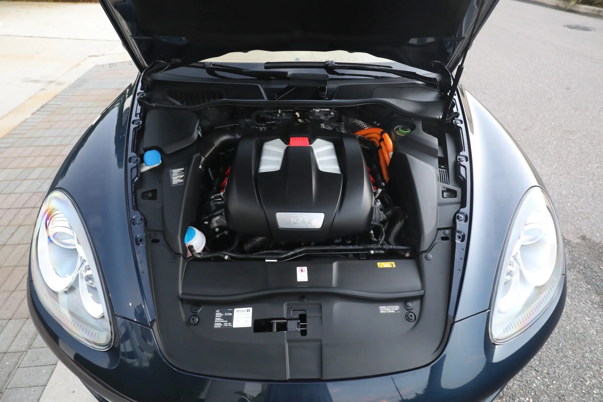 Load larger image of 2013 Porsche Cayenne S Hybrid - Stuttcars Classified