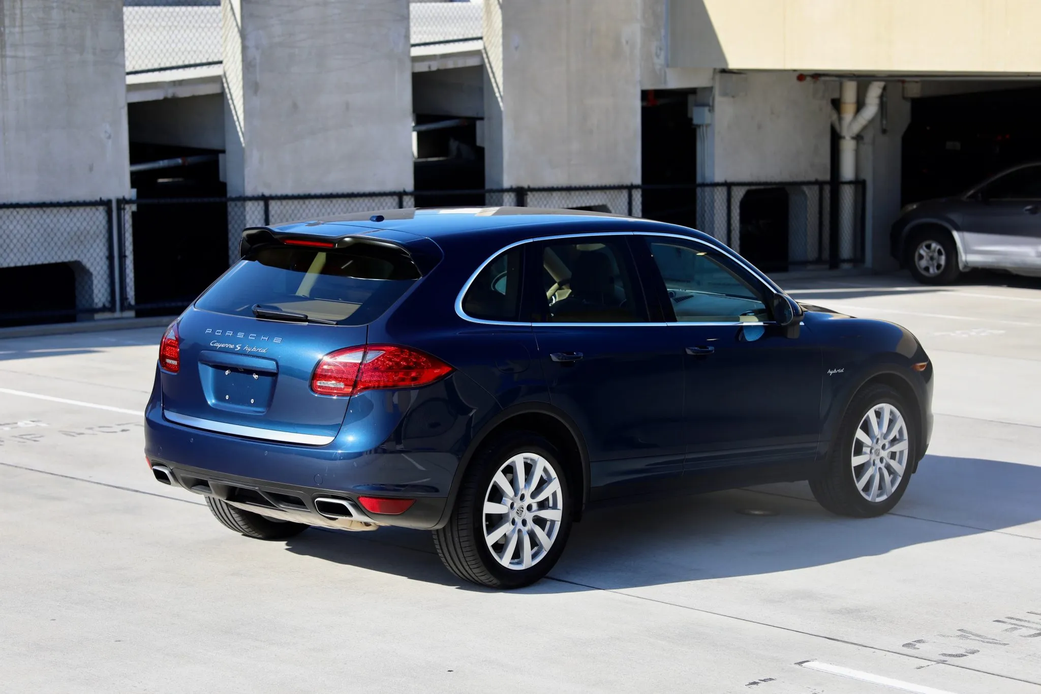 Load larger image of 2013 Porsche Cayenne S Hybrid - Stuttcars Classified
