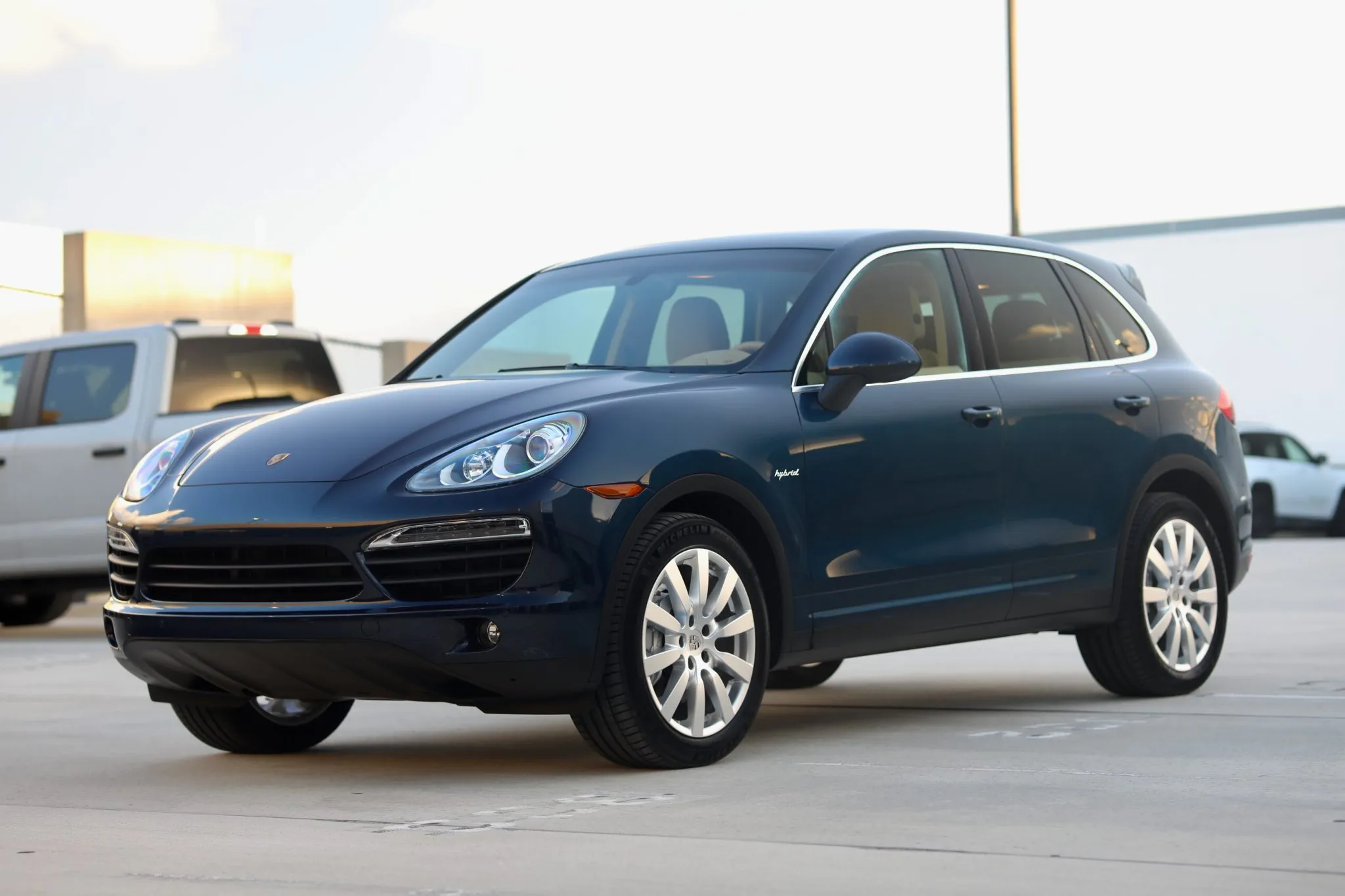 Load larger image of 2013 Porsche Cayenne S Hybrid - Stuttcars Classified