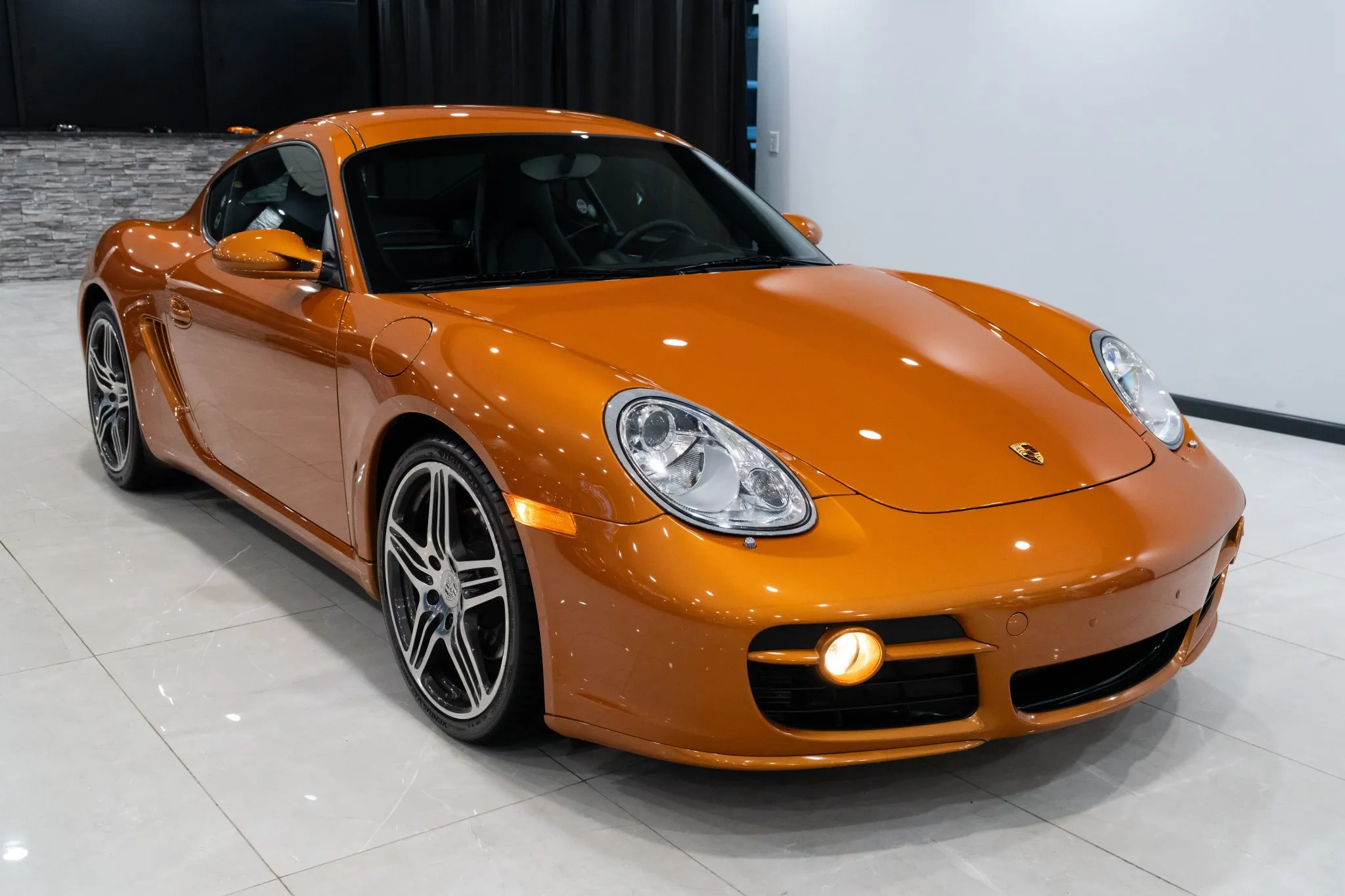 Load larger image of 2007 Porsche Cayman S - Stuttcars Classified